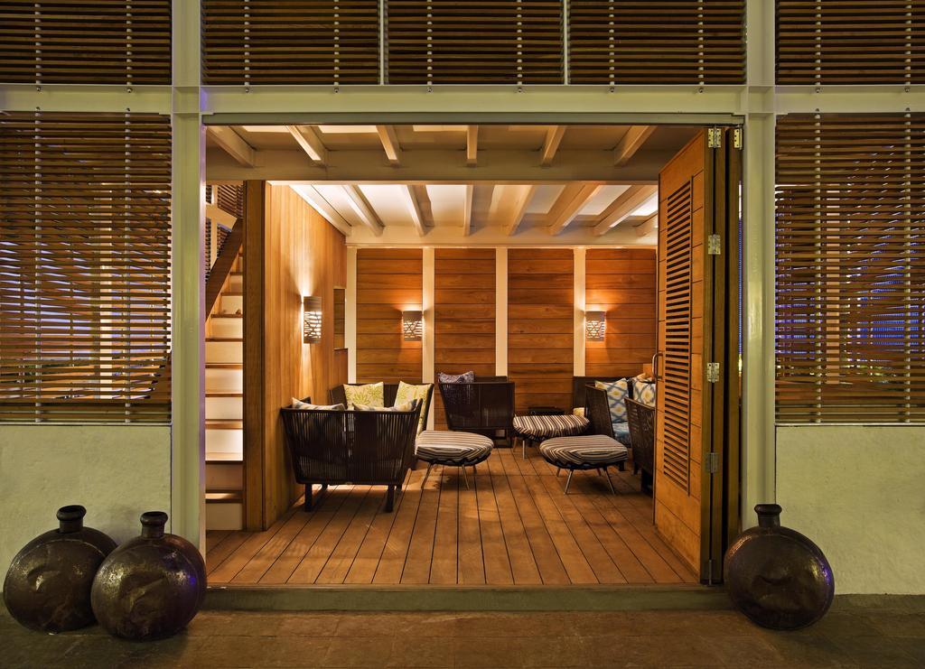 The Park Bangalore, Mg Road Exterior foto The interior of a suite at the Mandarin Oriental, Munich